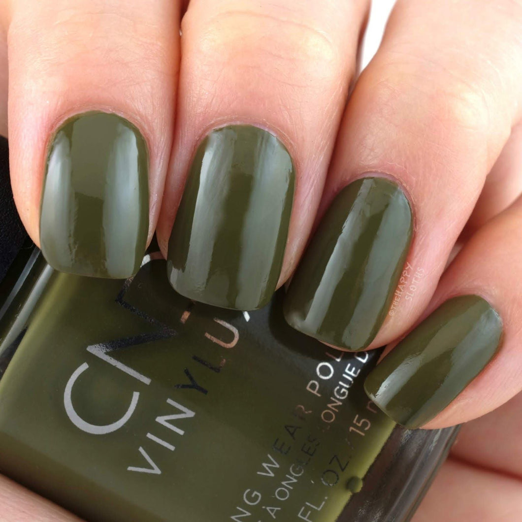 CND™ VINYLUX - Cap & Gown #327