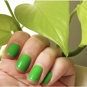 CND™ VINYLUX - Crisp Green #363